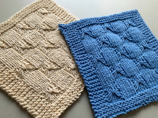 Cute AF Bows Dishcloth Knitting Pattern (with Video Tutorials)