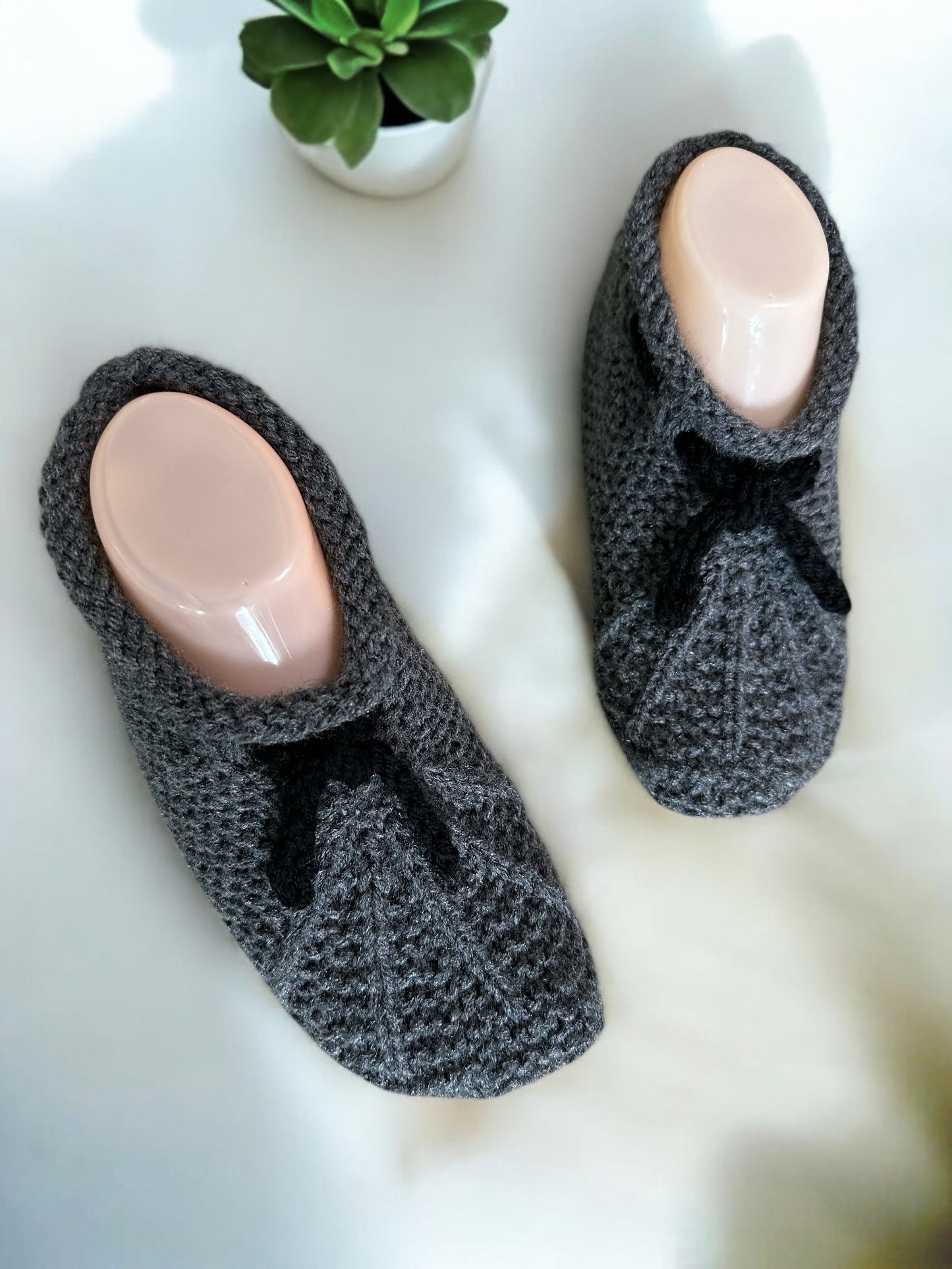 Easy Knit Tie Up Slippers Pattern – Stay On Your Feet! (Knit Flat)