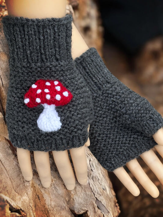 Mushroom Fingerless Gloves Knitting Pattern – Knit Flat with Written Instructions and Video Tutorial 🍄 English ONLY!