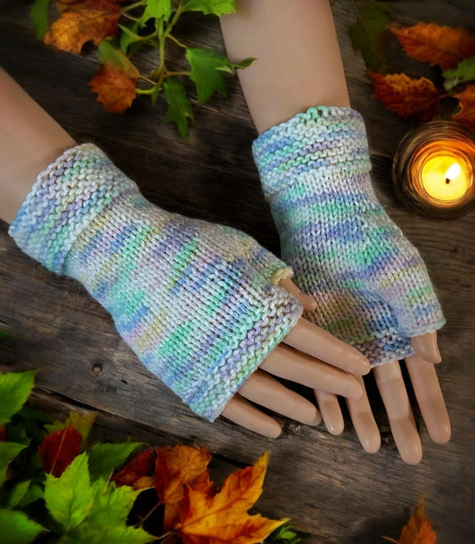Knitting Pattern, Fingerless Gloves Knit Flat on 2 Needles with How-To Video, Easy Mitt Pattern on Straight Needles Beginners, English Only