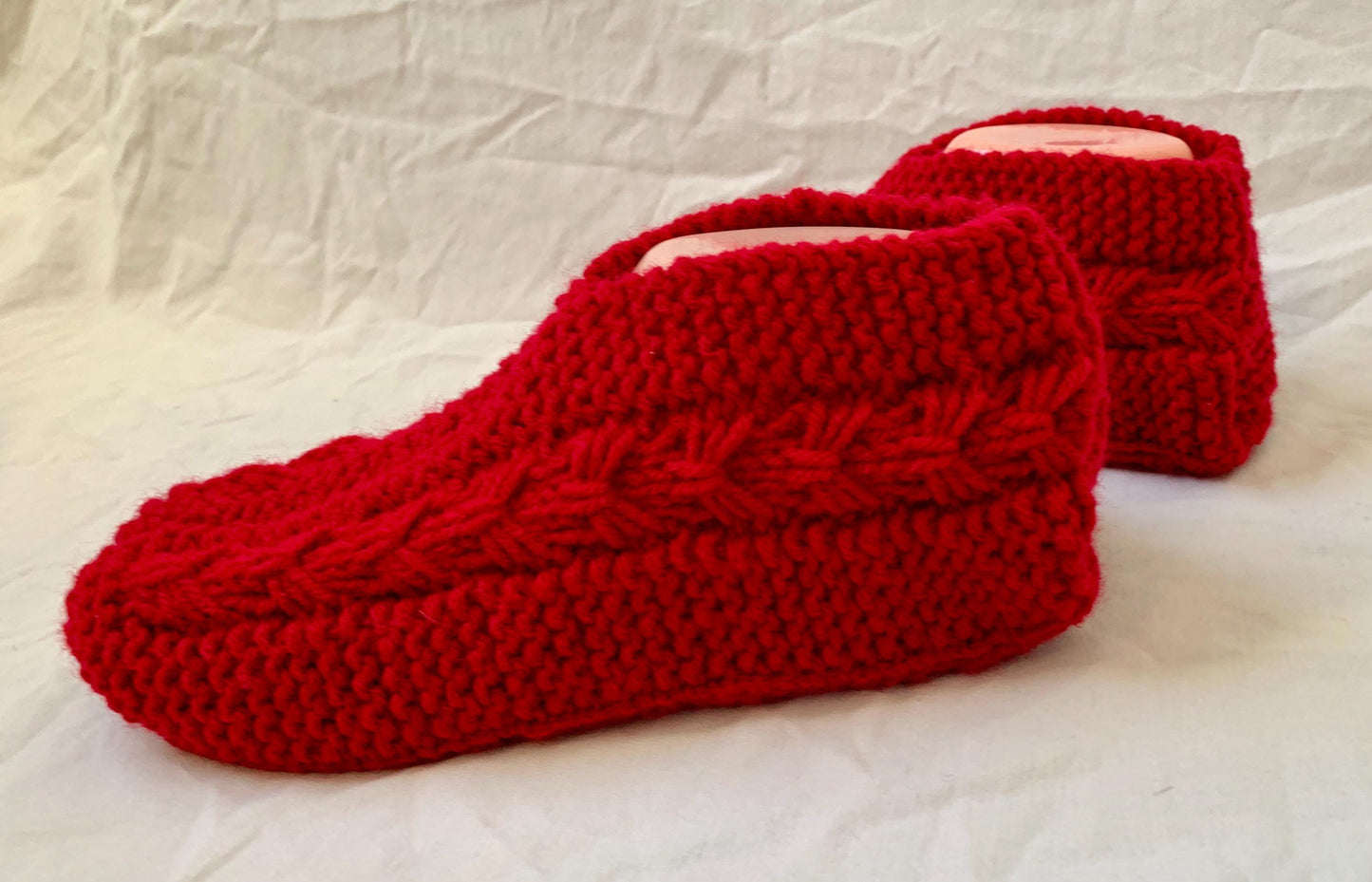 Easy to Knit Bow Slippers Tutorial - Knitting Pattern with Video Tutorials!