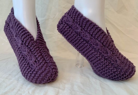 Easy to Knit Bow Slippers Tutorial - Knitting Pattern with Video Tutorials!