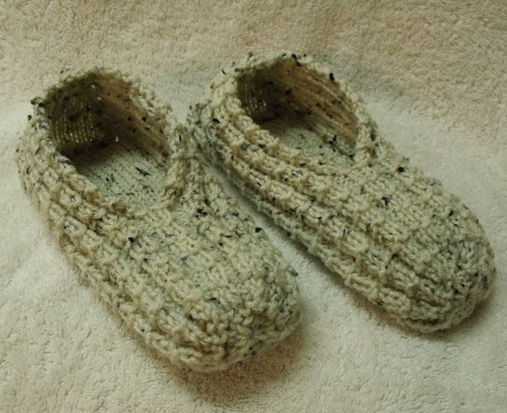 Easy to Knit Slippers Knitting Pattern - PDF Tutorial - English Only