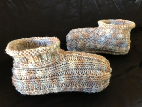 Easy Adult Bootie Slippers Knitting Pattern PDF | Ribbed House Slippers for Men & Women