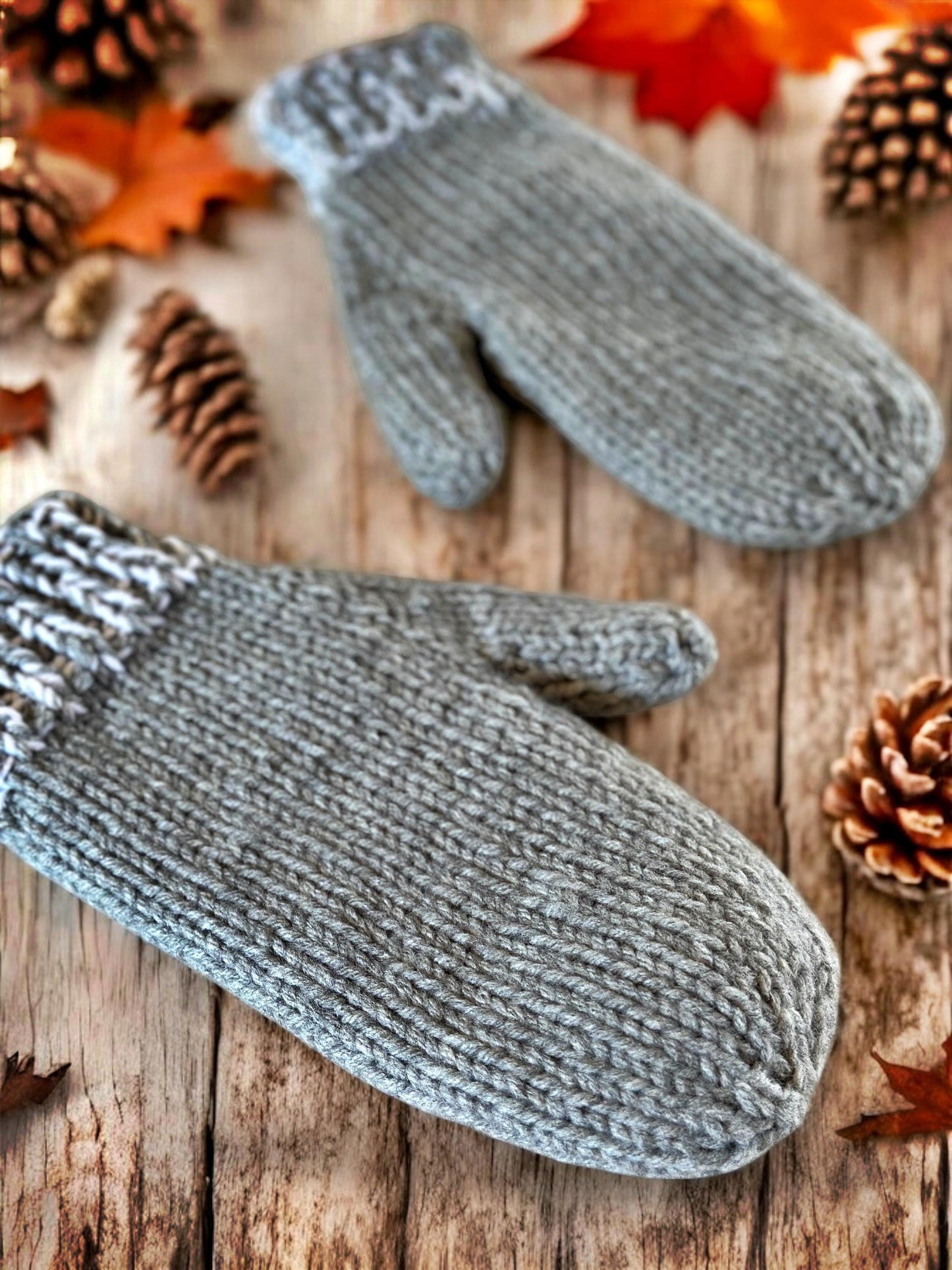 Quick Easy Knit Mittens Pattern, Knit Flat on 2 Needles - Extra Thick, Beginner Friendly, Adult Sizes - Instant PDF Download - English Only