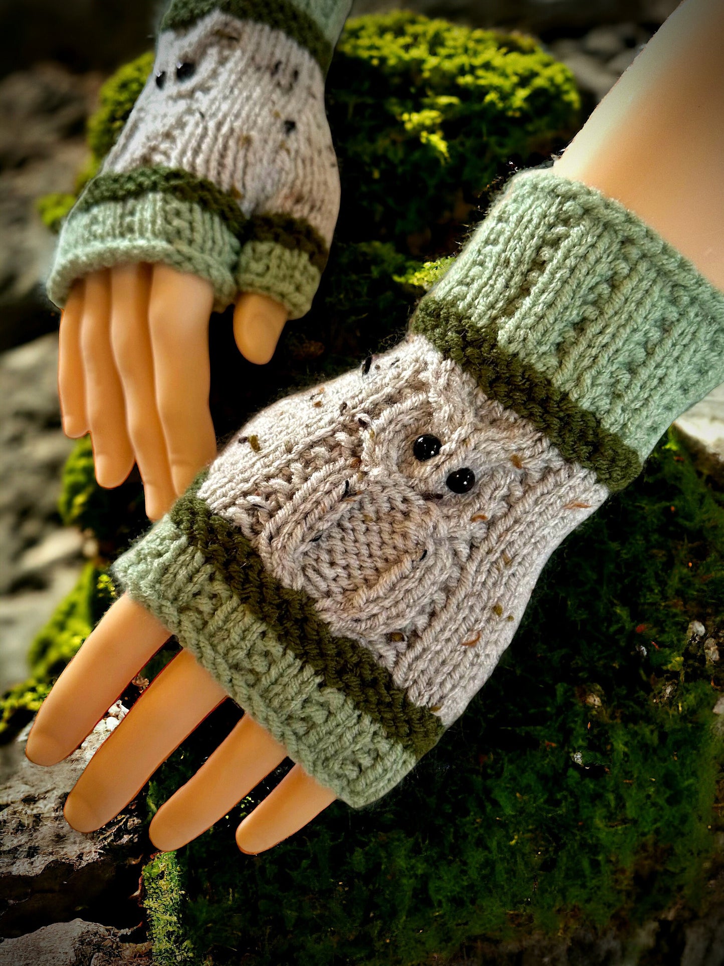 Knitting Pattern - Owl Fingerless Gloves - Knit Flat on 2 Needles Easy Fingerless Gloves on Straight Needles with Video Links - English Only