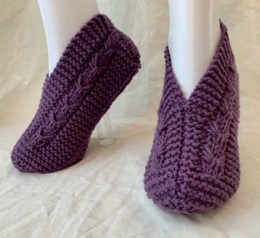 Easy to Knit Bow Slippers Tutorial - Knitting Pattern with Video Tutorials!