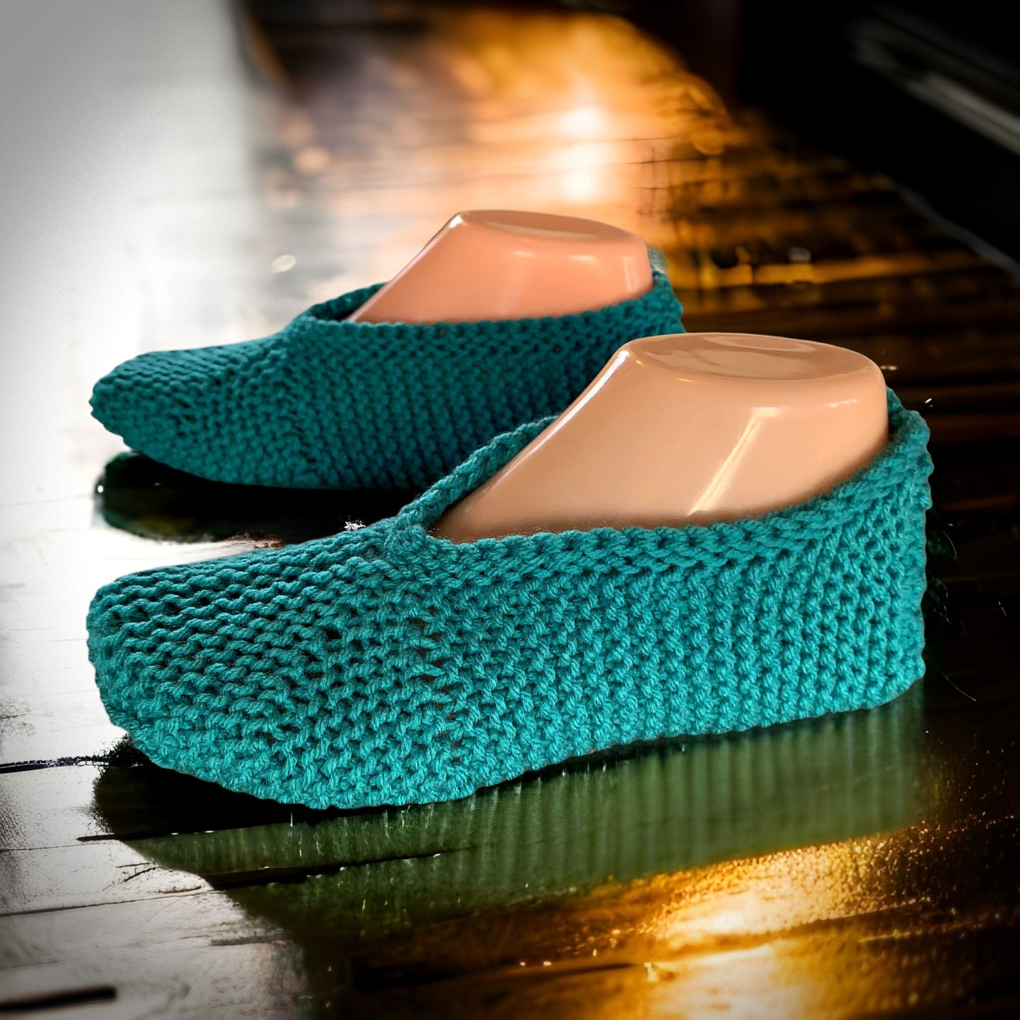 Knitting Pattern - Round Toe Slippers - Knitting Tutorial PDF - Photo Tutorial - Unisex Slipper Pattern- English Only