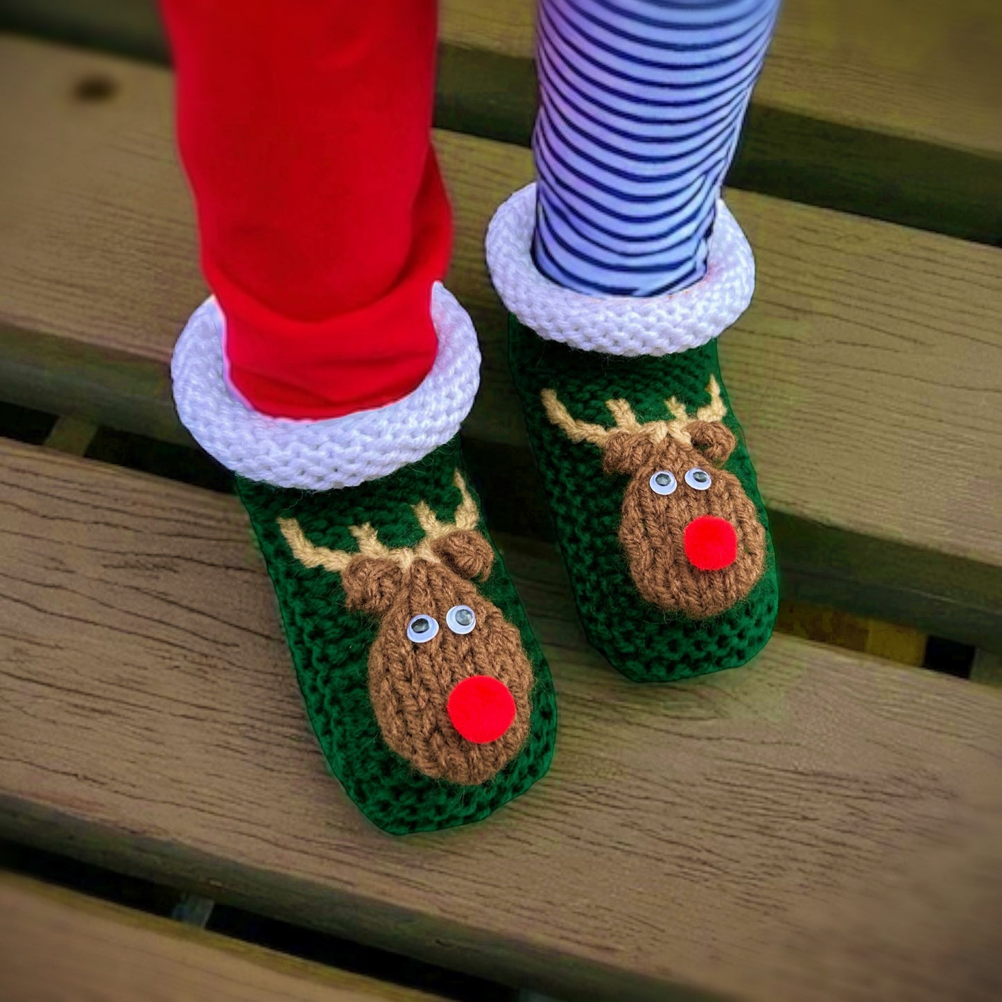 Christmas Reindeer Slippers Knitting Pattern – Sizes Child 7 to Adult 12, PDF Tutorial